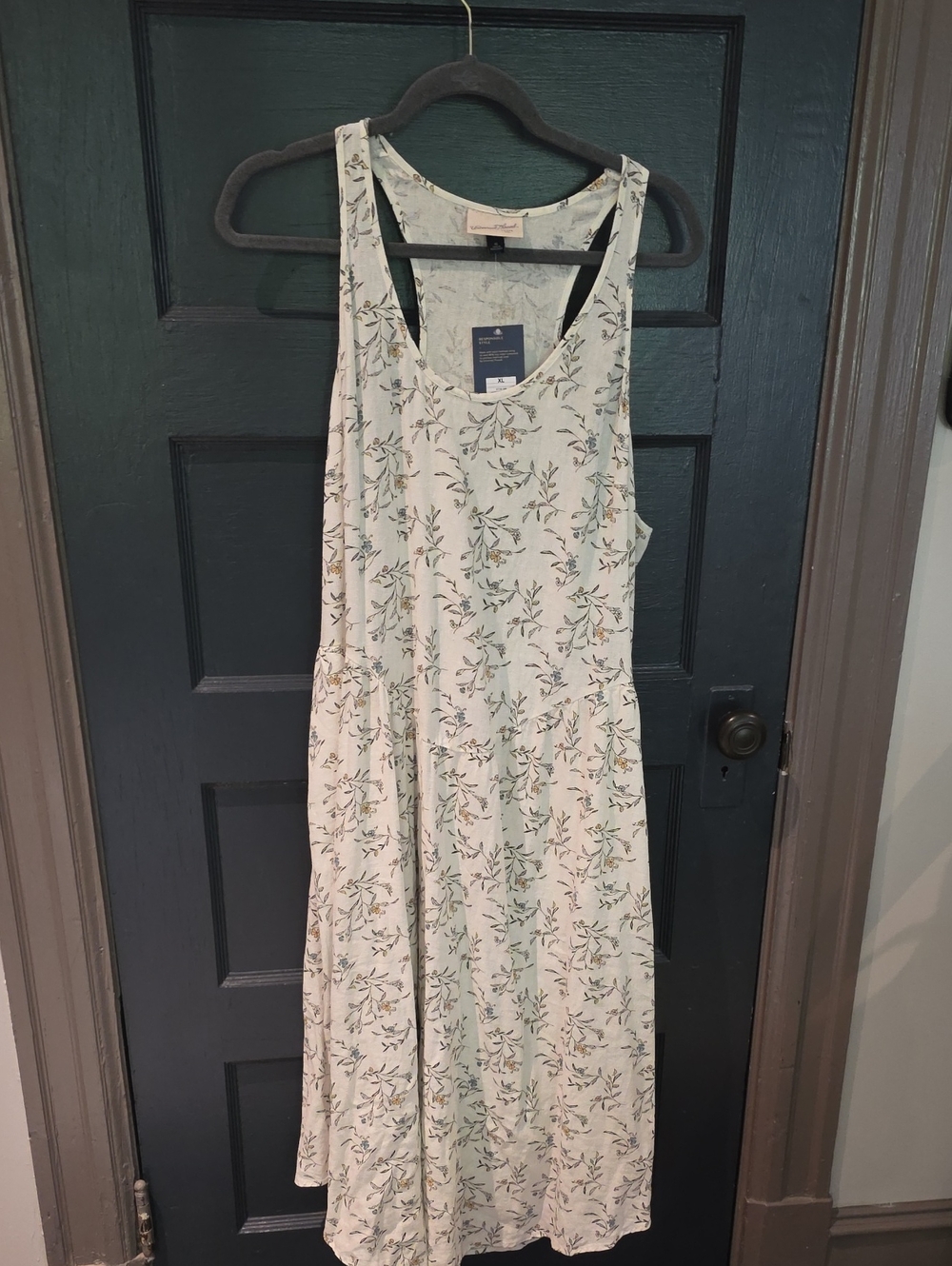 Light Floral Sleeveless Midi Dress